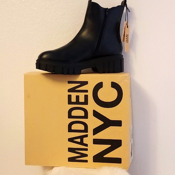 Womens Madden NYC Chunky Lug Chelsea Boits - Picture 15 of 15